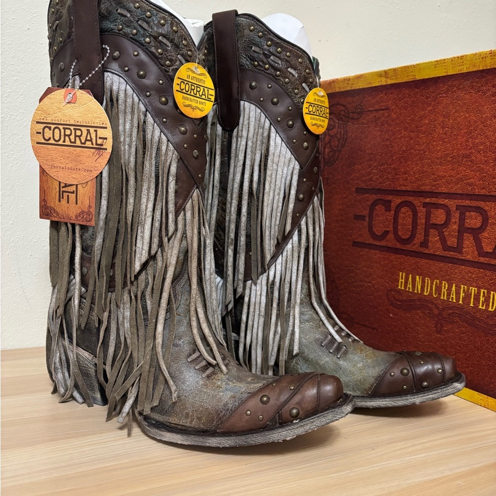 Corral Brown and light turquoise Fringe Studded Cowgirl 🤠 Boots